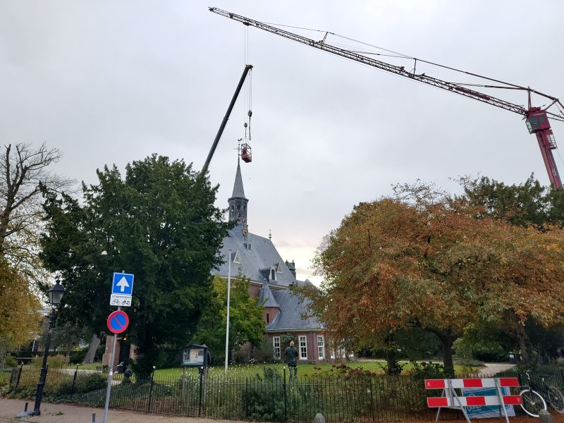 Dorpskerk zonder haan